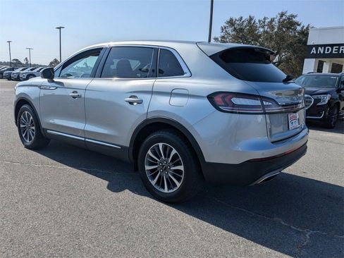 Used 2023 Lincoln Nautilus Reserve image 6