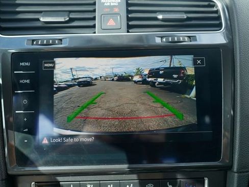 Used 2019 Volkswagen e-Golf SEL Premium image 45