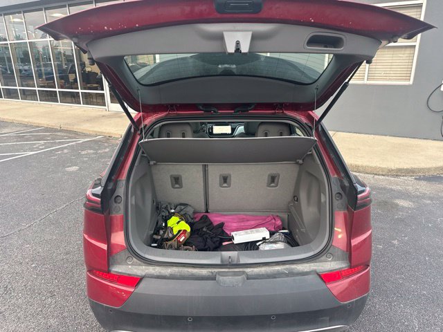 Used 2023 Chevrolet Bolt EUV Premier w/ Sun & Sound Package FWD image 17
