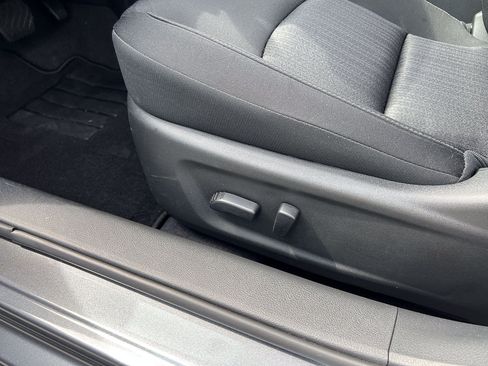 Used 2022 Nissan Altima 2.5 SV FWD image 15