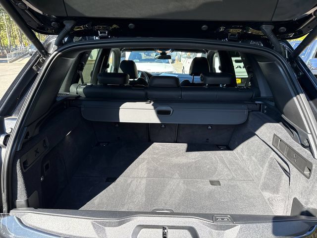 Used 2022 BMW X5 xDrive45e w/ M Sport Package AWD/4WD image 12