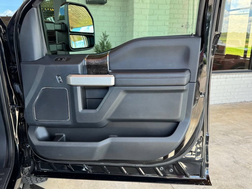 Used 2022 Ford F350 Lariat w/ Lariat Ultimate Package AWD/4WD image 47