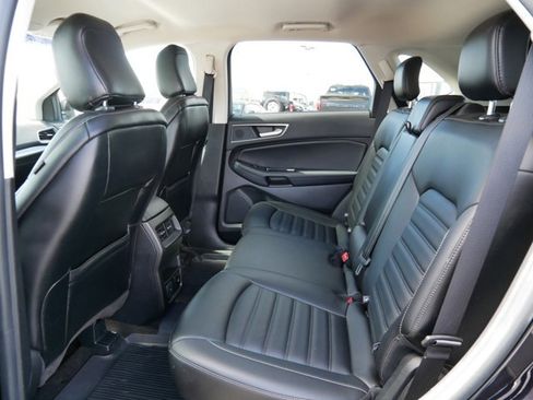Certified 2020 Ford Edge SEL w/ Convenience Package AWD/4WD image 12