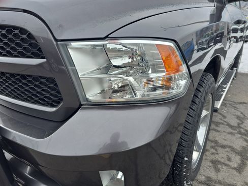Used 2017 RAM 1500 Express image 10