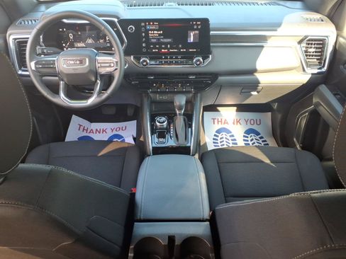 Used 2024 GMC Canyon Elevation w/ Convenience Package AWD/4WD image 8