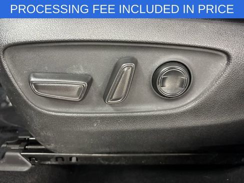 Used 2020 Toyota Highlander Platinum AWD/4WD image 4