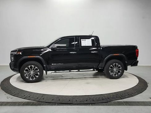 Used 2025 GMC Canyon Denali AWD/4WD image 4