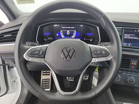 Used 2024 Volkswagen Jetta Sport FWD image 20