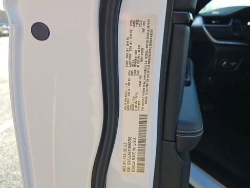 New 2026 Jeep Grand Cherokee L Laredo image 7