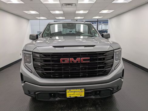 Used 2023 GMC Sierra 1500 Elevation image 2