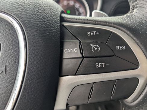 Used 2017 Dodge Challenger R/T Scat Pack w/ Leather Interior Group image 19