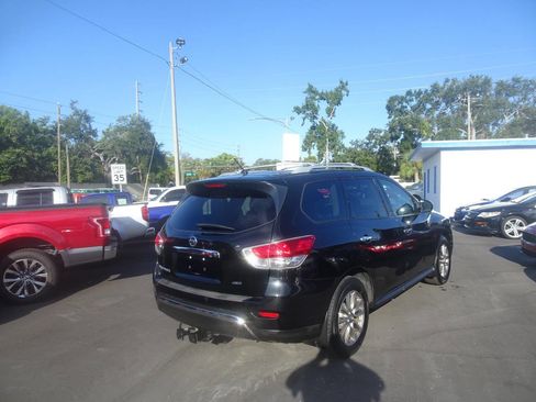Used 2015 Nissan Pathfinder S image 5