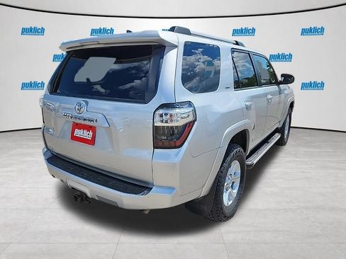 Used 2019 Toyota 4Runner SR5 AWD/4WD image 5
