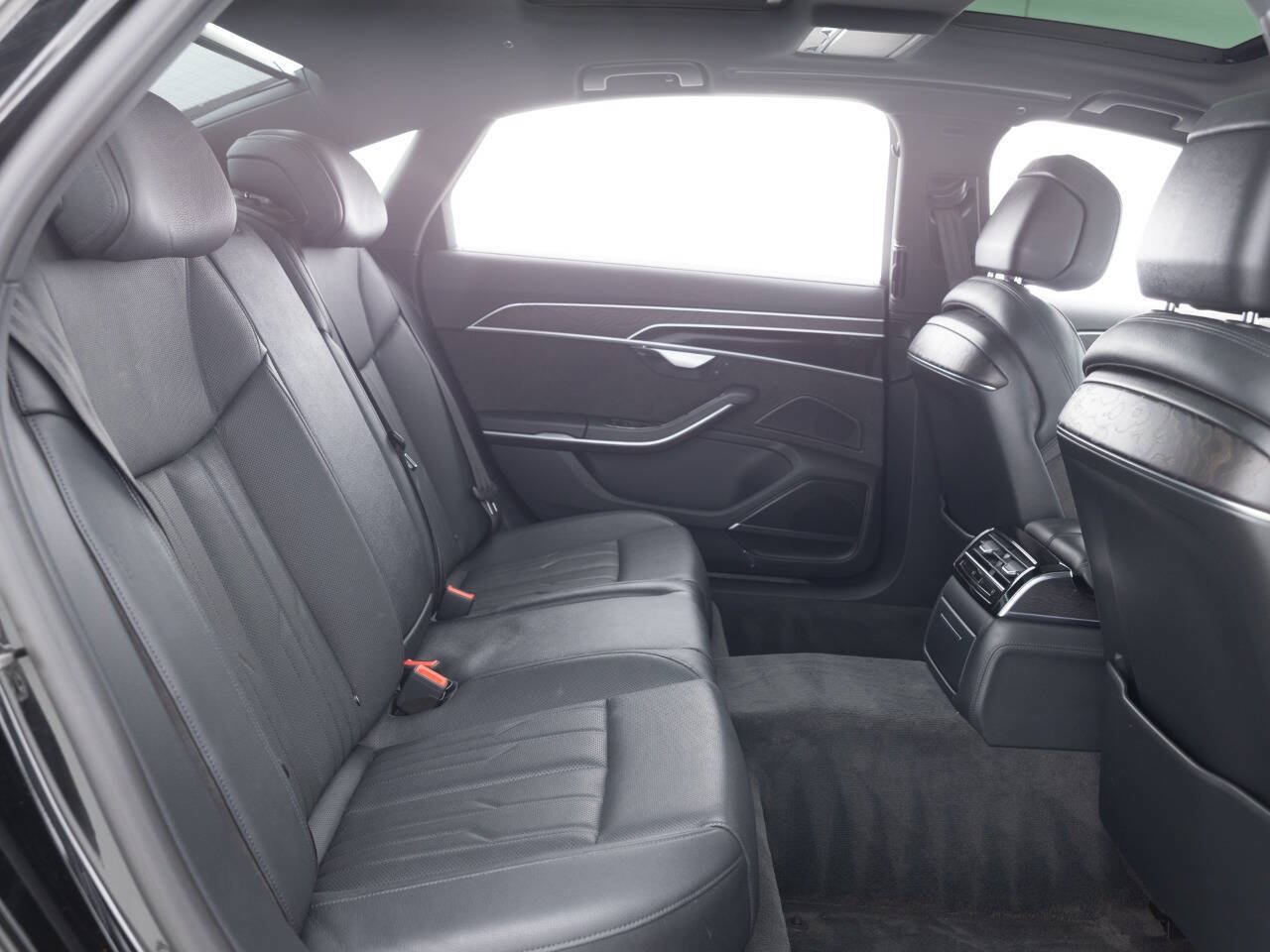 Used 2020 Audi A8 L 4.0T w/ Executive Package AWD/4WD image 29