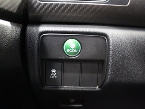 Used 2017 Honda Accord Sport image 28