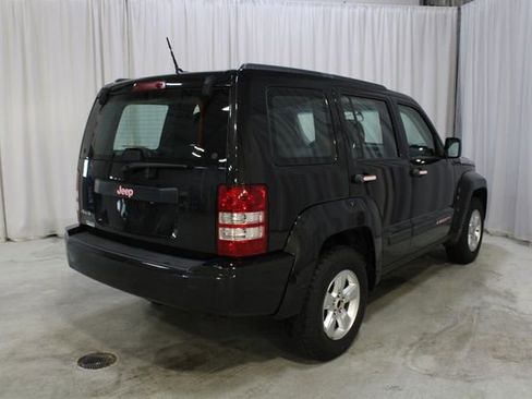 Used 2012 Jeep Liberty Sport AWD/4WD image 24