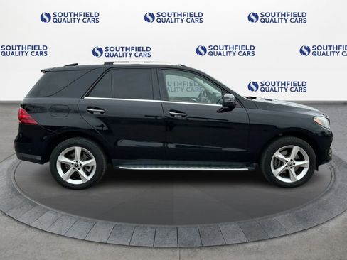 Used 2019 Mercedes-Benz GLE 400 4MATIC w/ Premium 2 Package image 8