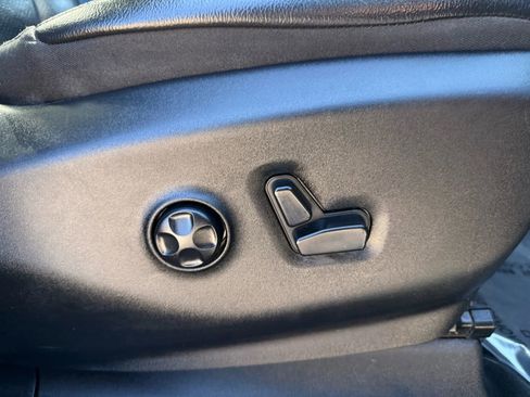 Used 2019 Chrysler Pacifica Touring-L Plus w/ Advanced Safetytec Group image 36