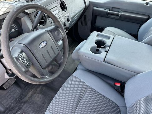 Used 2016 Ford F550 Contractor Body image 10