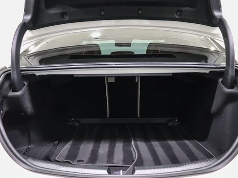 Used 2024 Mercedes-Benz C 300 Sedan image 27