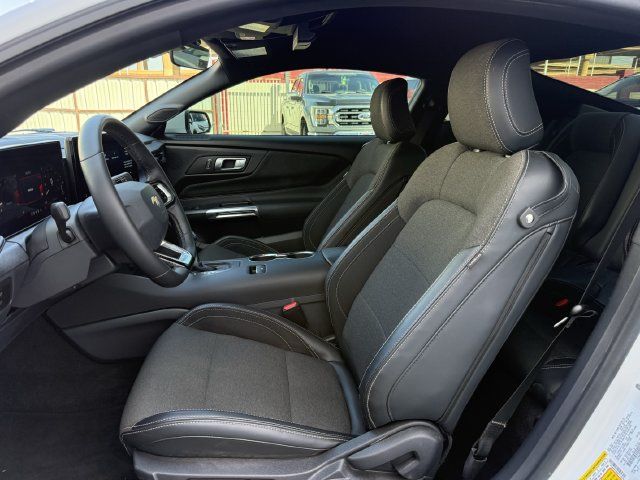 Used 2025 Ford Mustang Coupe RWD image 23