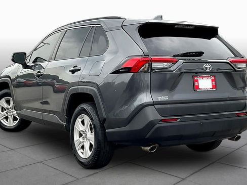 Used 2021 Toyota RAV4 XLE FWD image 11
