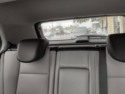 Used 2020 Chevrolet Trax Premier FWD image 29