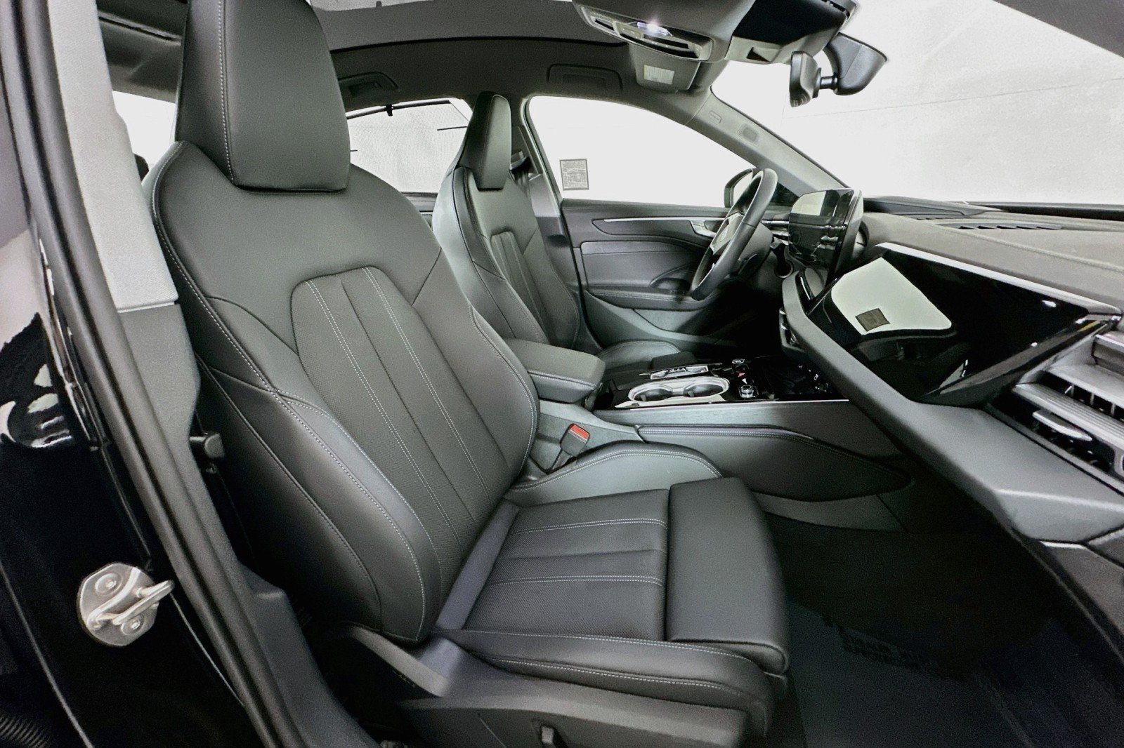 Used 2026 Audi A6 Premium Plus AWD/4WD image 8