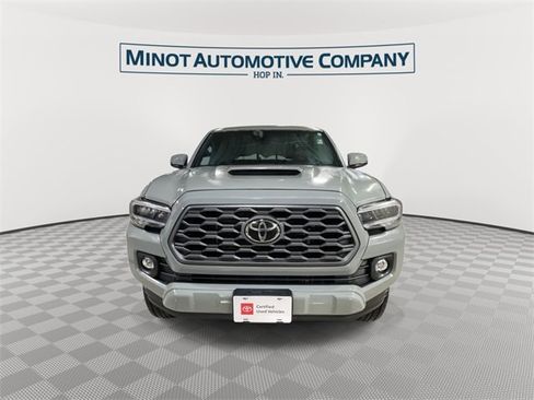 Used 2023 Toyota Tacoma TRD Sport image 3