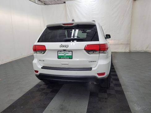 Used 2019 Jeep Grand Cherokee Laredo w/ Security & Convenience Group AWD/4WD image 7