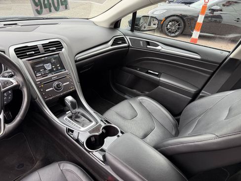 Used 2016 Ford Fusion Titanium FWD image 16