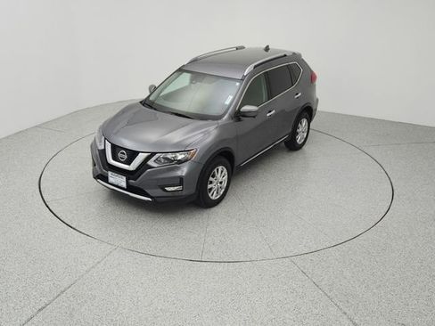 Used 2017 Nissan Rogue SL image 13