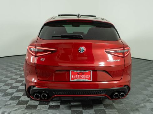 Used 2018 Alfa Romeo Stelvio Quadrifoglio w/ Convenience Package AWD/4WD image 5