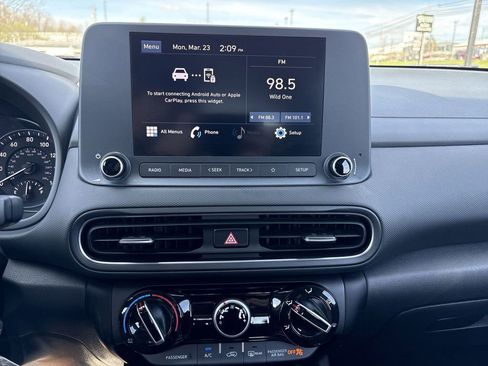 Used 2023 Hyundai Kona SE w/ Cargo Package image 12