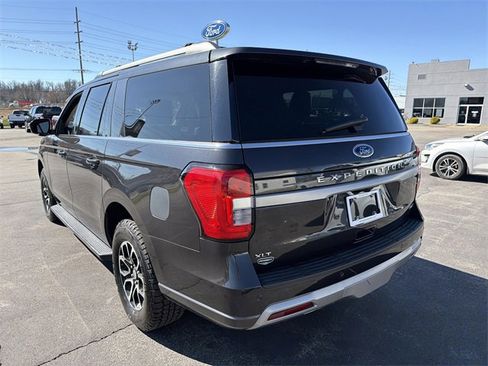 Used 2024 Ford Expedition Max XLT image 5