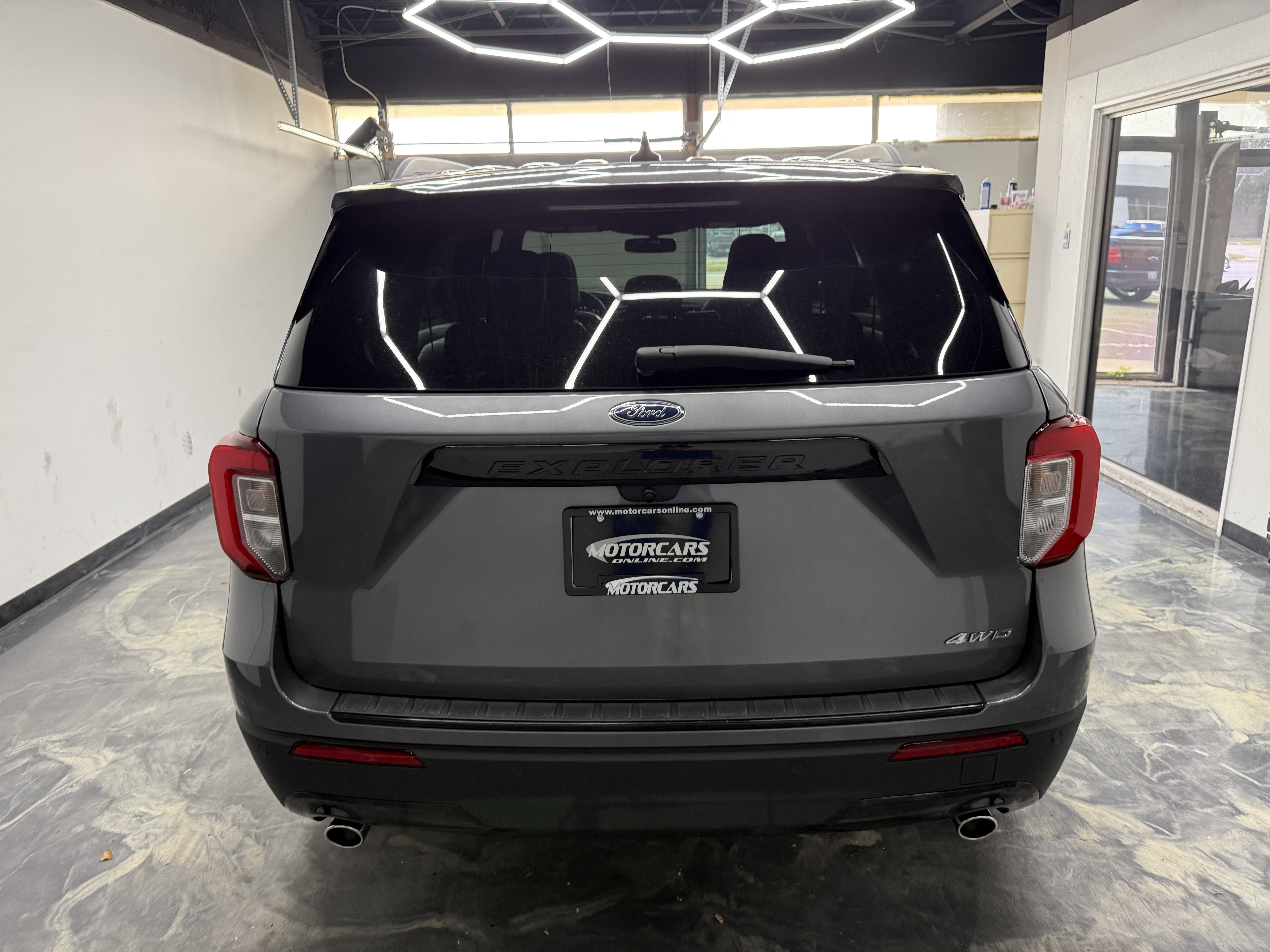 Used 2022 Ford Explorer ST w/ ST Street Pack AWD/4WD image 8