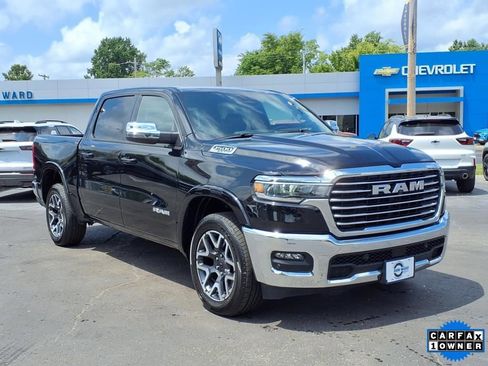 Used 2025 RAM 1500 Laramie image 5