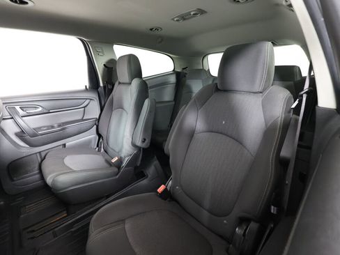 Used 2015 Chevrolet Traverse LT w/ Style and Technology Package image 15