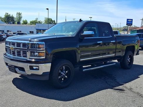 Used 2015 Chevrolet Silverado 1500 LTZ Z71 w/ LTZ Plus Package AWD/4WD image 3