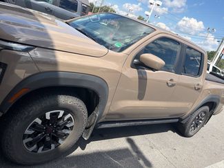 Used 2023 Nissan Frontier PRO-4X w/ Pro Convenience Package AWD/4WD video 1
