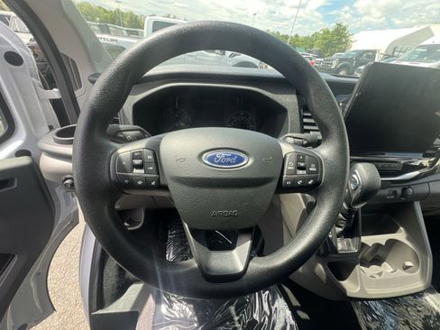 Used 2025 Ford Transit 350 XLT RWD image 24