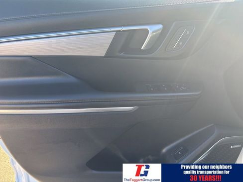 Used 2025 Buick Enclave Preferred image 13