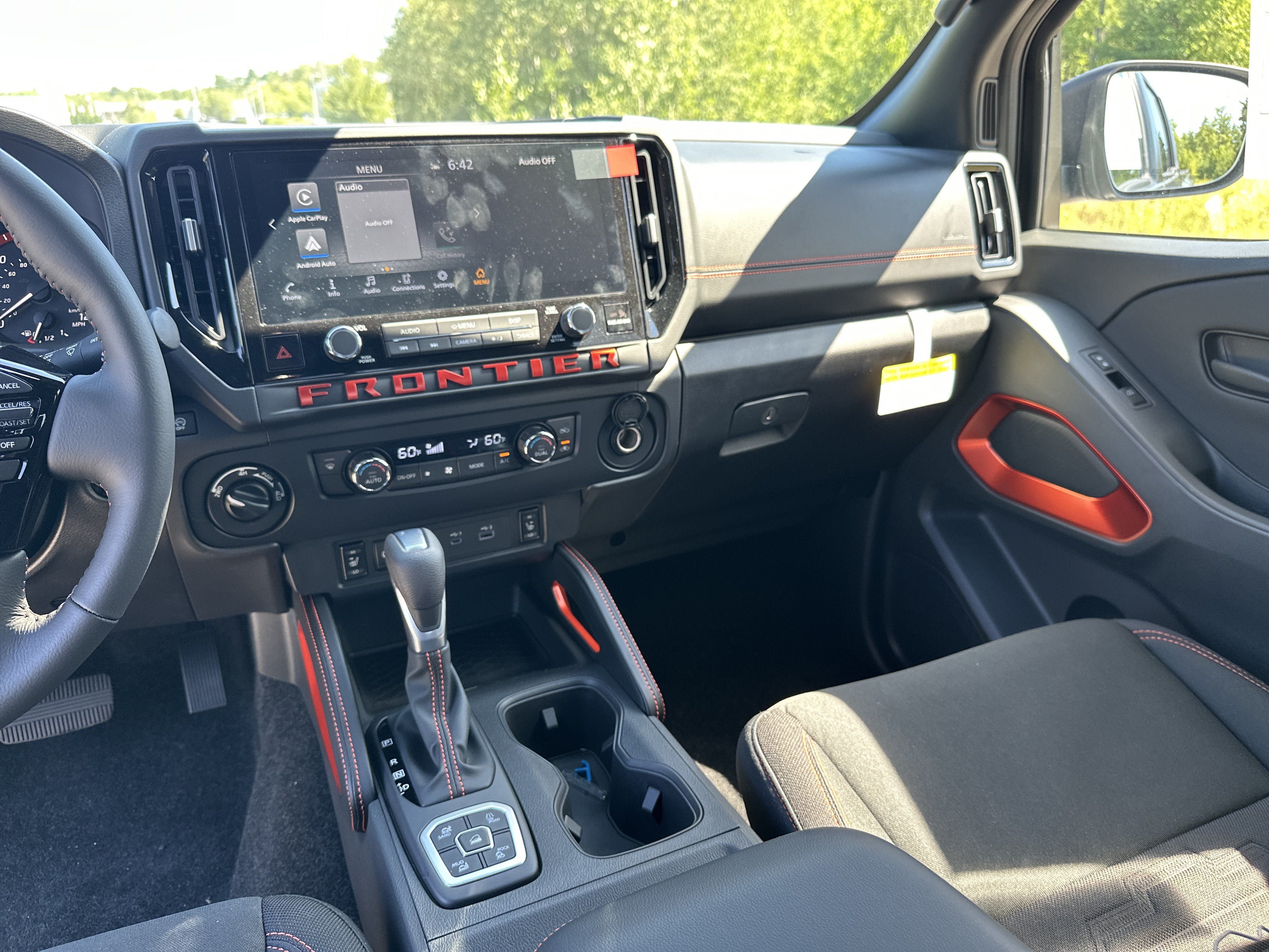 New 2026 Nissan Frontier PRO-4X w/ Tow Package AWD/4WD image 19