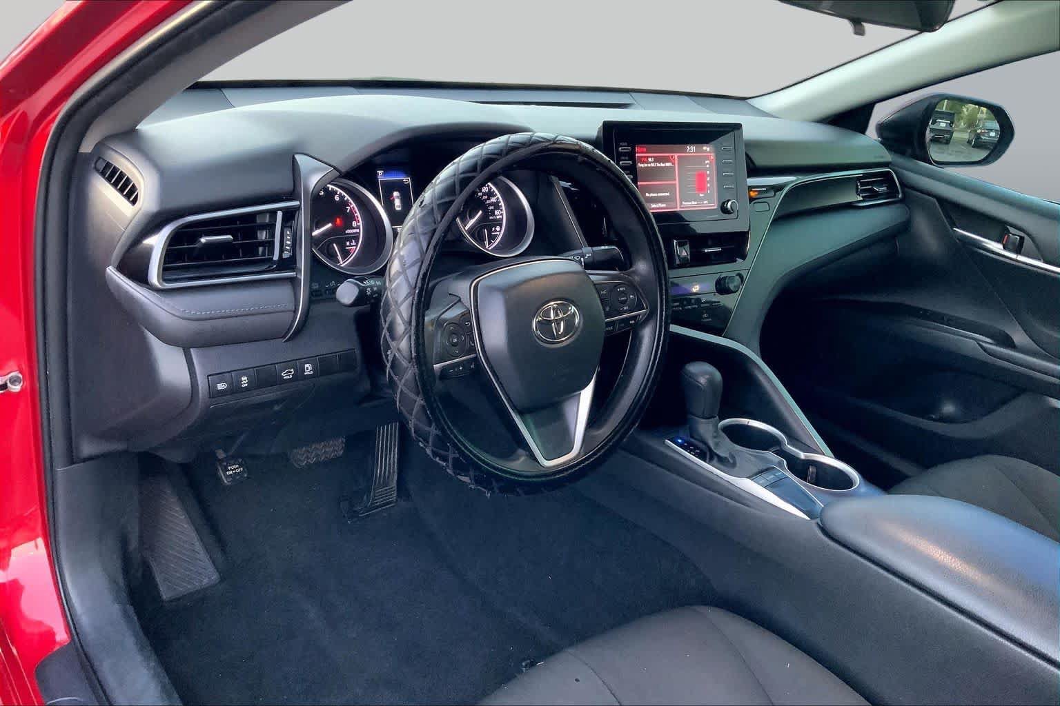 Used 2023 Toyota Camry LE FWD image 15