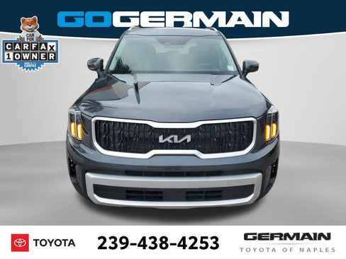 Used 2024 Kia Telluride EX image 2