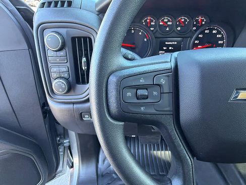 Used 2026 Chevrolet Silverado 3500 W/T AWD/4WD image 19
