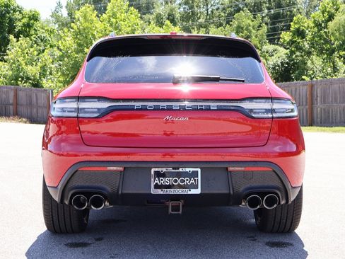 New 2025 Porsche Macan image 8