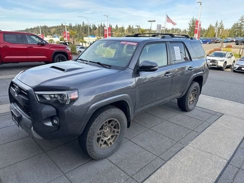 Used 2021 Toyota 4Runner TRD Off-Road Premium w/ Moonroof Package image 3