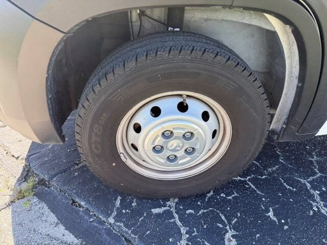 Used 2023 RAM ProMaster 2500 FWD image 9