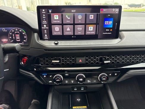 Used 2023 Honda Accord Touring image 19